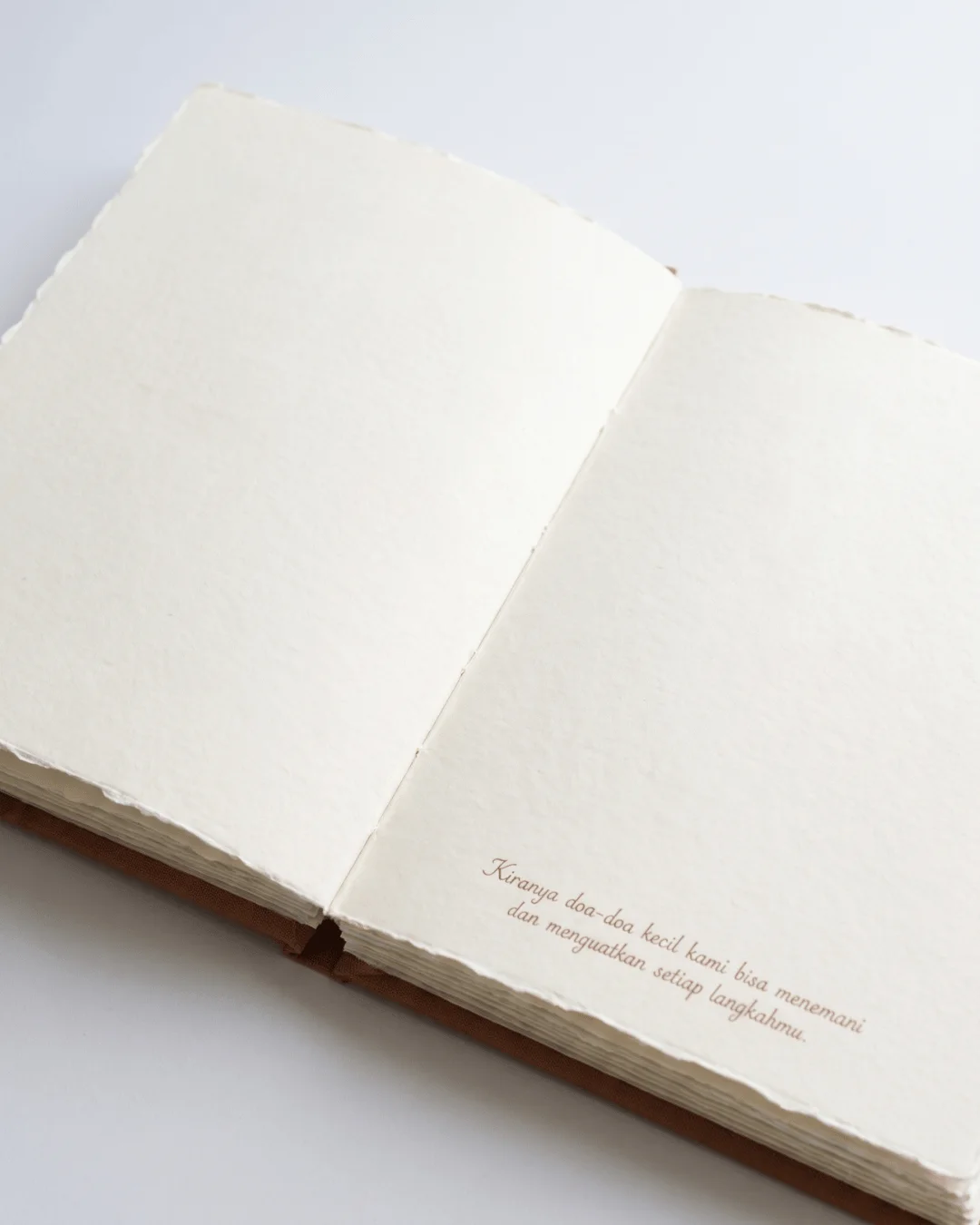 Jurnal Jahit Koptik — Kertas Tangan — foto tambahan