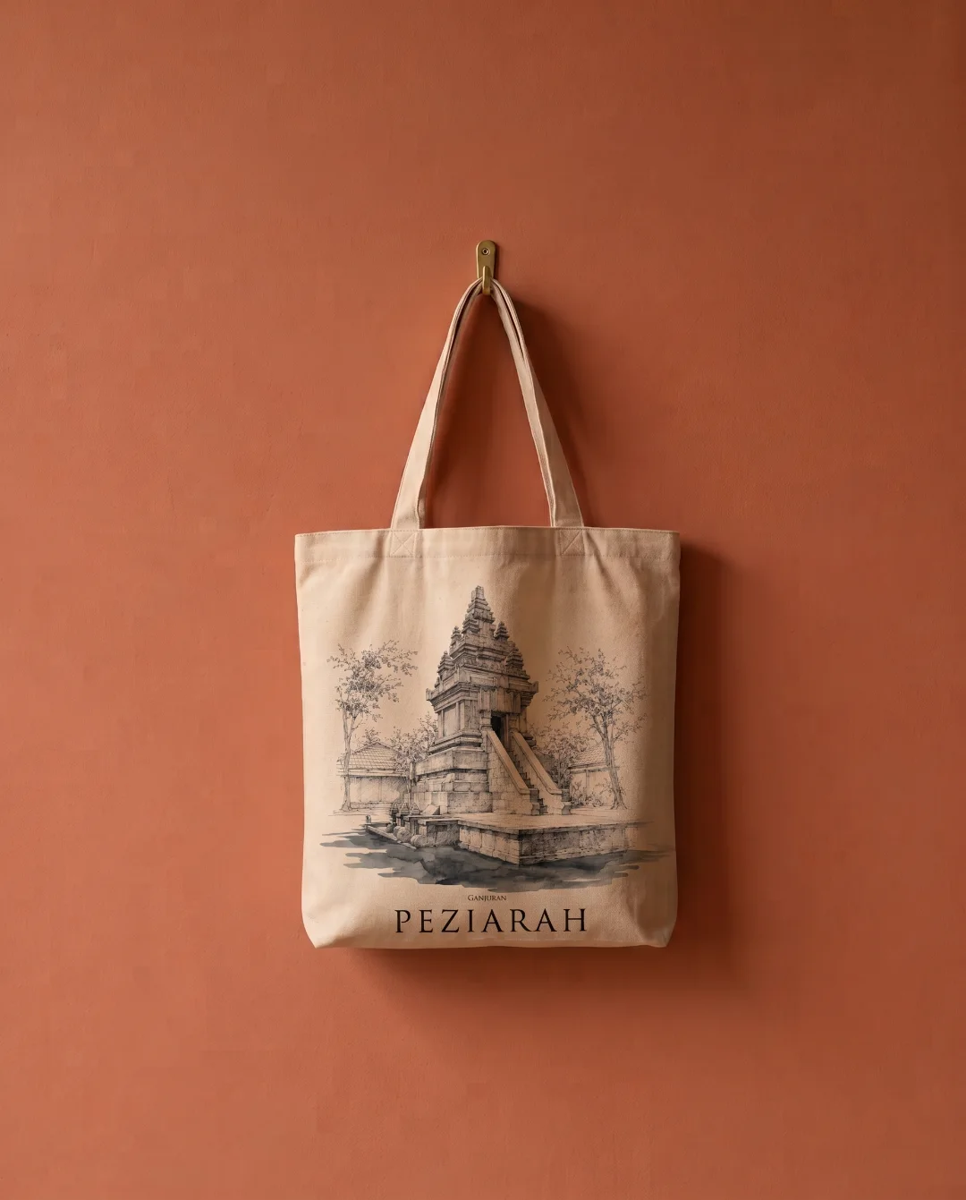 Tote Kanvas Ziarah — Ganjuran — tampak digantung